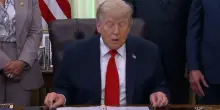 Trump annuncia accordo &ldquo;imminente&rdquo; con Iran e ferma gli attacchi