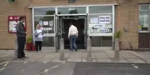 L&rsquo;apertura dei seggi nelle elezioni locali in Gran Bretagna