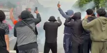 Dalla gioia agli scontri: festa marocchina finisce nel caos all&rsquo;Aia