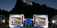 Trump al Monte Rushmore per i 250 anni degli Usa attacca i &ldquo;comunisti&rdquo;