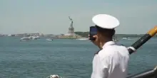Nave Amerigo Vespucci a New York, la spettacolare parata sull&rsquo;Hudson