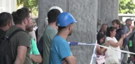 Incendio in edificio nel centro di Bruxelles: morti e dispersi