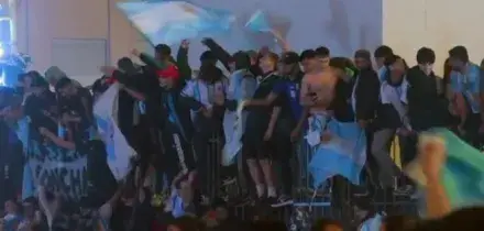 Argentina in finale, delirio a Buenos Aires: &ldquo;E&rsquo; l&rsquo;ultima di Messi&rdquo;