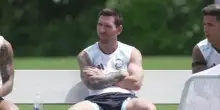 L&rsquo;Argentina si prepara per la finale, Messi rilassato a bordo campo