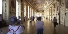 Louvre, la Galleria di Apollo riapre dopo il maxi-furto