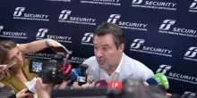 Bologna, Salvini: basta odio contro le forze dell&rsquo;ordine