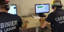 Pratiche decreti flussi false, blitz della Dda di Salerno: 22 misure