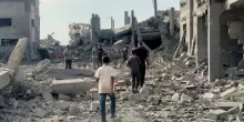 Raid Israele colpisce un campo sfollati a Gaza, muoiono due bambini