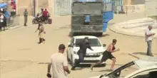 Ceuta, il Marocco ferma i migranti ma la corsa continua