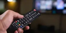 Decoder satellitare: quando pu&ograve; aiutarti a vedere meglio la TV anche fuori casa