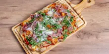 Si pu&ograve; mangiare la pinsa romana anche a dieta? Ecco cosa dicono i nutrizionisti