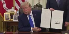Trump torna ad attaccare lo Ius Soli, firmato nuovo ordine esecutivo