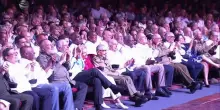 Raul Castro riappare in pubblico per il centenario di Fidel