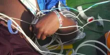 Nave di Emergency verso Bari, a bordo naufraghi con ustioni e stremati