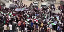 A Gaza funerali per 50 persone, recuperate da macerie di 3 anni di guerra