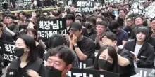 Samsung, migliaia in piazza a Seoul contro i tagli