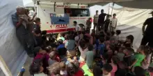 Gaza, un&rsquo;ambulanza colpita diventa il &ldquo;Bus dei sogni&rdquo; per i bambini