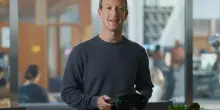 Mark Zuckerberg, dal mega yacht non aiuta una barca in difficolt&agrave;
