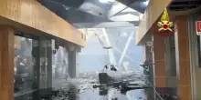 Vasto incendio in un centro commerciale a Palermo