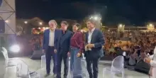 Il campo largo alla festa di Avs, ma restano i nodi Ucraina e primarie