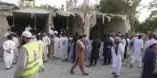 In Pakistan attacco suicida contro quartier generale polizia: 31 morti