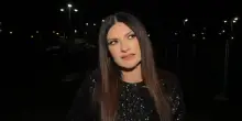 Laura Pausini duetta con Shakira a sorpresa sul palco di Madrid