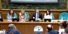 Migranti, Salvini a sindaci: no cittadinanza se non sanno italiano