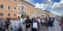 &ldquo;Preti contro il genocidio&rdquo; sfilano a Roma: serve pace coraggiosa