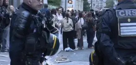 A Parigi agenti di polizia presidiano Universit&agrave; Assas: &ldquo;Oggi chiuso&rdquo;