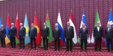 Putin, Pezeshkian e altri leader al summit CSI in Turkmenistan