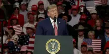 Trump: &ldquo;Francia ridotta in cenere da migranti, jihadisti e comunisti&rdquo;