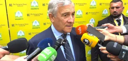 Protesta dei tir, Tajani: trattative in corso, da governo 480 milioni