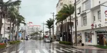 Okinawa, gli abitanti si preparano al passaggio del tifone Champi