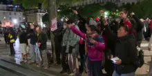 Lisbona, quinta notte di protesta per caro vita e politiche casa