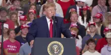Comizio Trump interrotto da manifestanti: Pacifico? Oceano d&rsquo;America