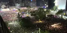 Serbia, 150mila in piazza per il comizio elettorale degli studenti