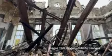 Gli interni del Municipio di Limoges, incendiato nelle proteste