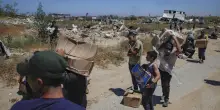 A Gaza fuoco sui palestinesi in cerca di un po’ di cibo