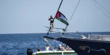 La Freedom Flotilla salva quattro migranti. Israele prepara il blocco