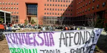 Università, le proteste contro i tagli di Bernini