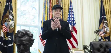 Elon Musk è il primo uomo da mille miliardi di dollari