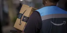 Amazon si accorda dal gip: dal 2026 stop al controllo dei corrieri