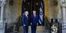 A Mar-a-Lago Trump sostiene Netanyahu. Ma non chiude a Gaza
