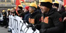 I sindacati: &laquo;Il governo ha svenduto la siderurgia agli speculatori&raquo;