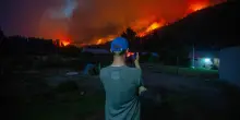 Brucia la Patagonia, gli incendi devastano 30 mila ettari di foresta