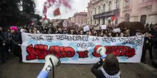 Cerimonia all&rsquo;italiana, Ghali d&agrave; fastidio. Oggi il corteo alla prova decreto sicurezza