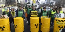 Fukushima, 15 anni fa. Il Giappone piange e riaccende le centrali