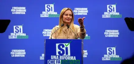 Meloni depone la clava e alza la cornetta: sentite le opposizioni