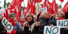 Prove di coalizione in piazza per il No: &laquo;Difendiamo la Carta&raquo;