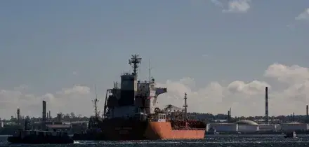 Tanker russo rompe il blocco petrolifero, la Kolodkin &egrave; a Cuba